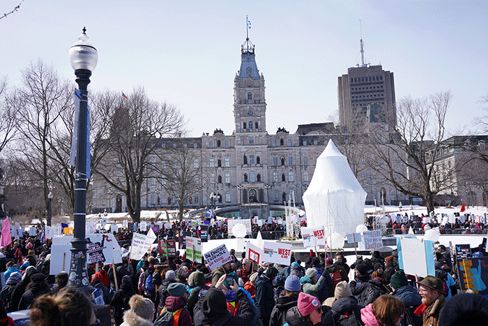 Des membres de l’AREQ mobilisés pour soutenir le communautaire